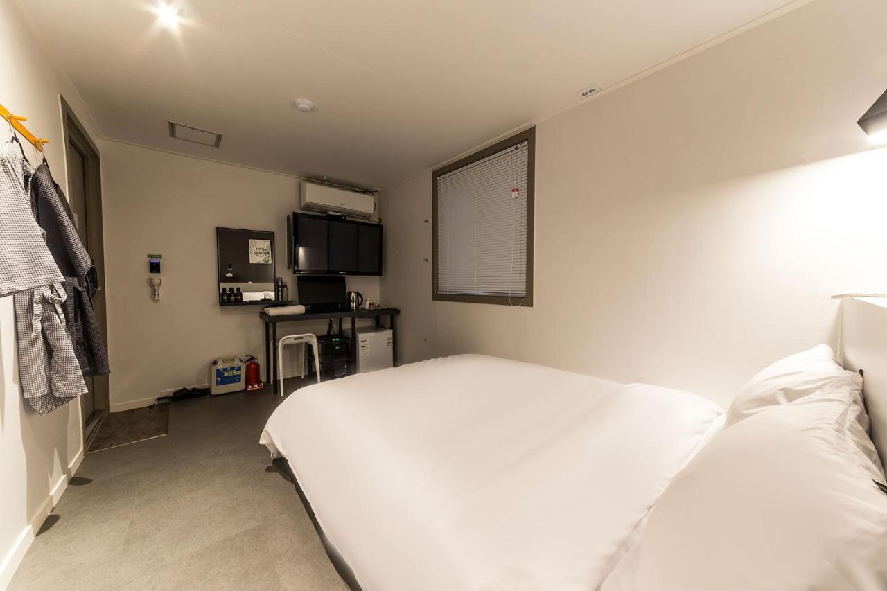 Hotel Yam Sinheung Station Seongnam Buitenkant foto